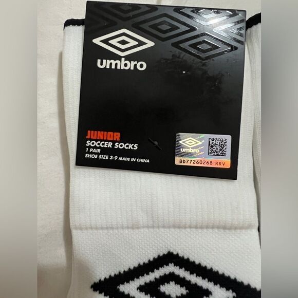 Umbro Junior Soccer Socks. Shoe size 3-9. 3 pairs! - Picture 3 of 3
